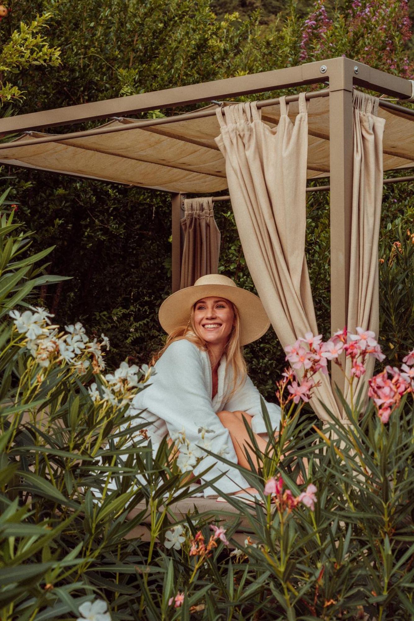 Biohotel Theiner'S Garten Lana Ngoại thất bức ảnh