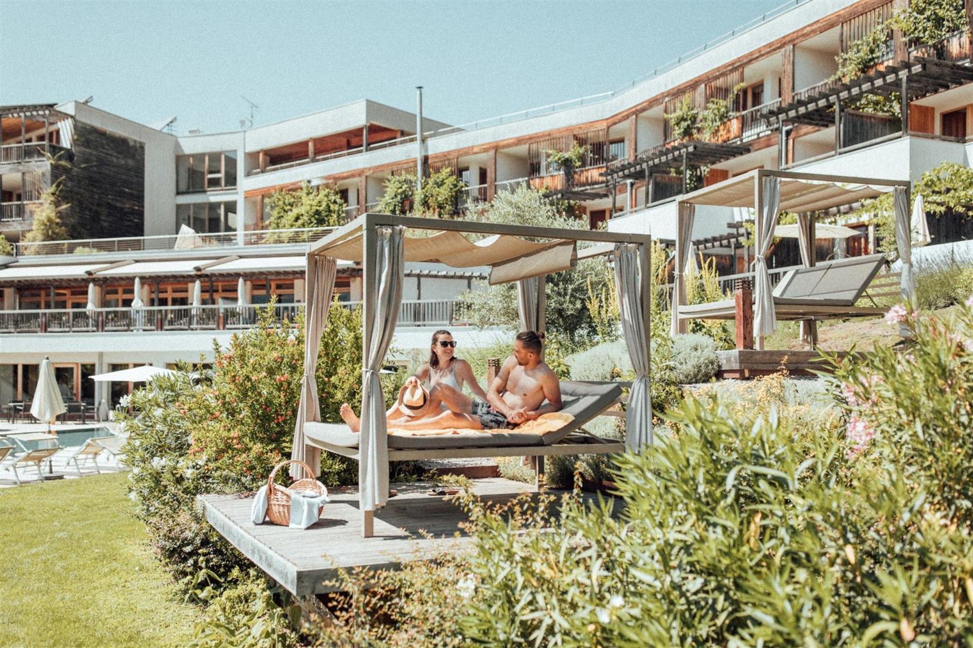 Biohotel Theiner'S Garten Lana Ngoại thất bức ảnh