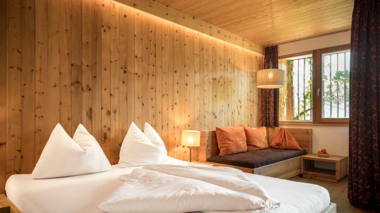 Biohotel Theiner'S Garten Lana Ngoại thất bức ảnh
